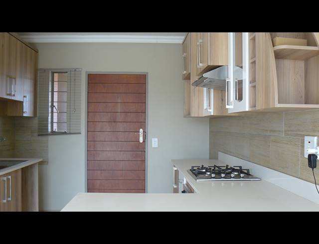2 BEDROOM APARTMENT FOR SALE IN ANDEON